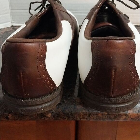 FootJoy Brown and White Men's Oxfords...SIZE 7.5 XW..."AS IS" - Picture 4 of 9